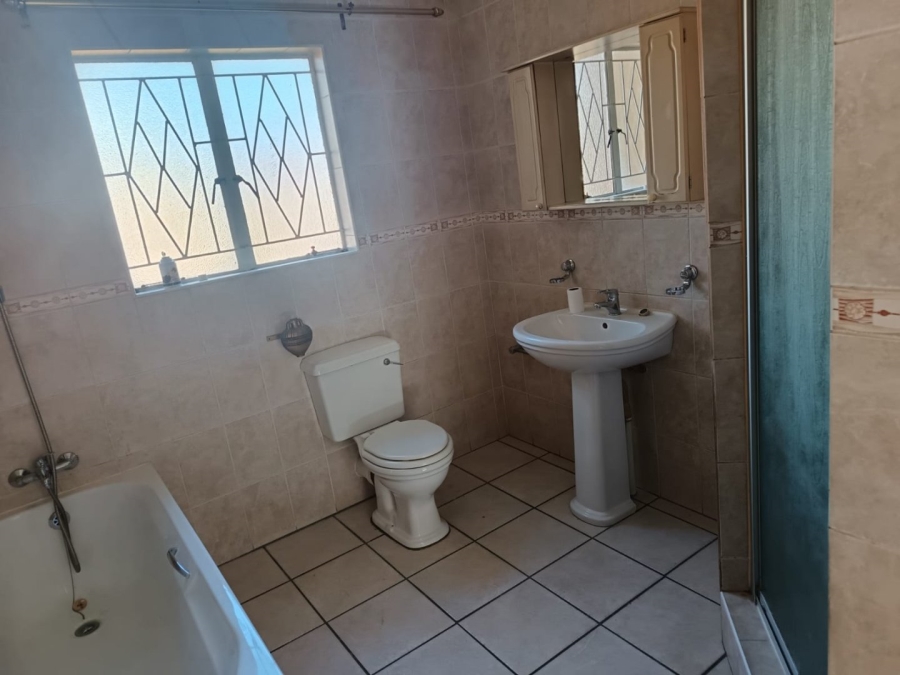 3 Bedroom Property for Sale in Hillcrest Northern Cape